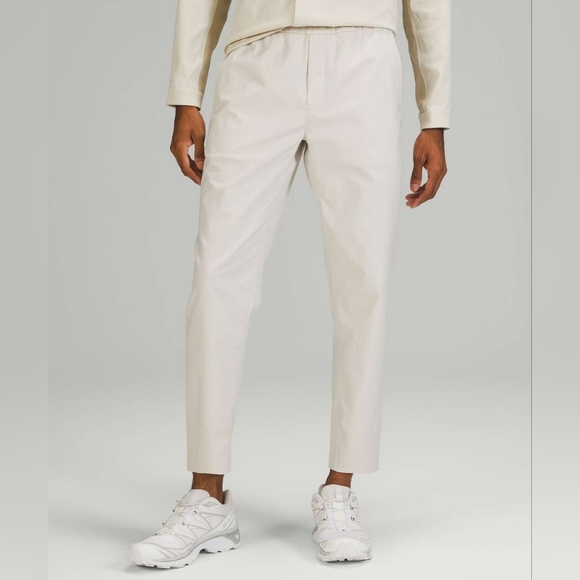 Lululemon lab Tapered Slim Pants Natural Ivory Relaxed Fit Pull On Size Large - Picture 1 of 12